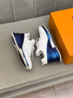 LV (Louis Vuitton) breathable low-top sneakers - Image 6