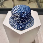LV (Louis Vuitton) 2022 Reversible Bucket Hat - Image 4