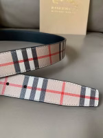 Burberry Men's Reversible Casual Belt - Image 3