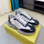 Pure original Burberry new lace-up casual men's shoes