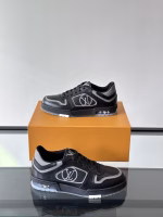 LV's new Neo Run Away sports shoes - Image 4