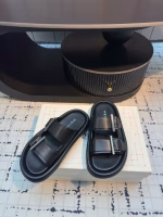 Alexander McQueen 2025 Early Spring New Platform Buckle Slide Sandals with Height Increasing Sole - Image 3