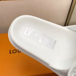LV purchasing hot-selling men's slippers - Image 6