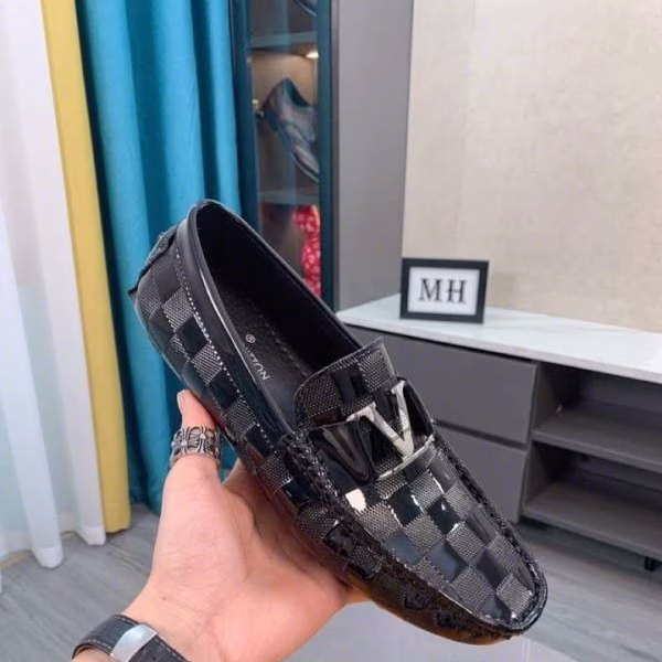 4 Putian pure original LV cowhide large-logo driving shoes - Image 1