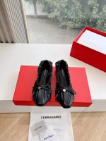 Salvatore Ferragamo Women's New Vara Plaque Ballet Flats - Image 3