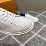 LV Louis Vuitton 2024 Men's Runway New Sneakers - Image 5