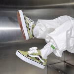 Popular on Xiaohongshu: Vans x Bape Collaborative Canvas Shoes