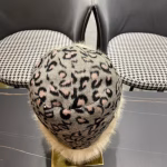 LV Autumn/Winter Thickened Plush Warm Earmuff Bucket Hat - Image 4