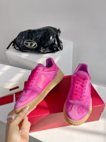 VALENTINO 2023 UPVILLAGE Collection Couple's Studded Color-Block White Shoes - Image 3