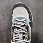 GUCCI Leather Round-Toe Drawstring Low-Top Lifestyle Casual Sneakers - Image 9