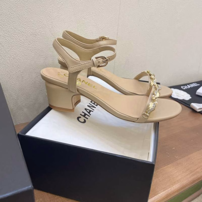 5 Top-Tier Version Chanel Gold Leaf Sandals - Image 1