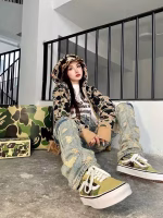 Popular on Xiaohongshu: Vans x Bape Collaborative Canvas Shoes - Image 9