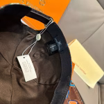 LV High-Quality Letter Silkscreen Baseball Cap - Image 8