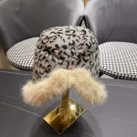 LV Autumn/Winter Thickened Plush Warm Earmuff Bucket Hat - Image 5
