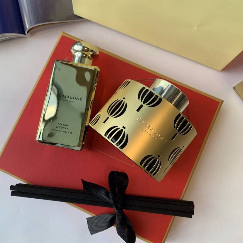 5 Jo Malone Red & Gold Limited-Edition Gift Set Perfume - Image 1