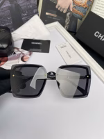 Chanel Best-Selling Women's Polarized Sunglasses - Image 5