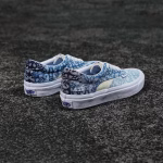 Vans Denim Blue and White Paisley Canvas Shoes - Image 6