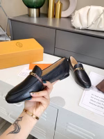 Tod's Loafers & Flat Shoes – Same Style as Liu Shishi's - Image 7