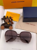 LV Oversized Sunglasses - Image 5
