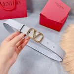 Valentino's elegant, luxurious and casual goddess belt