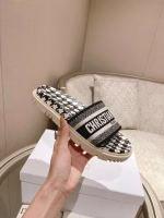 Dior 2022 Spring/Summer New Platform Embroidered Sandals - Image 9