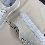 Louis Vuitton 2025 Spring/Summer New Couple's Casual Sports Sneakers - Image 5