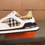 Burberry's new simple driving shoes - Image 5