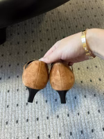 Hermès' Latest Spring-Summer Kelly-Buckle Pointed-Toe Single Shoes - Image 7