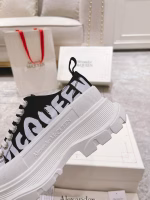 McQueen thick-soled couple's style - Image 6