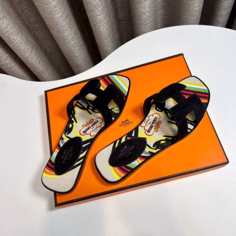 7 Hermès H Flat Slippers - Image 1