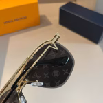 Louis Vuitton (LV) Gold-Trimmed Frame Sunglasses - Image 9