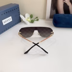 Gucci New Square-Frame Sunglasses - Image 6