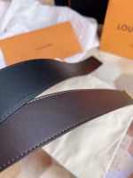 LV New Men's Belt with Overlapping Letter Buckle (Purchasing Agent Grade) - Image 8