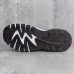 Louis Vuitton Runner Tactic Sneakers - Image 7