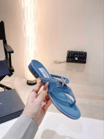 Chanel 2022 Spring/Summer New Star-shaped Rhinestone "Mier" Thong Sandals - Image 7
