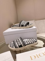 Dior 2022 Spring/Summer New Platform Embroidered Sandals - Image 8