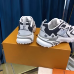 LV Runner Tatic men's sports shoes - Image 6