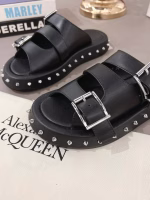 Alexander McQueen 2025 Spring New Studded Punk-Style Platform Sandals - Image 3