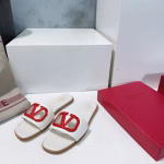 Valentino 2025 Spring/Summer New V-Buckle Flat Slippers - Image 5