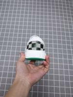 Ultra-light and breathable LV fabric loafers for men - Image 6