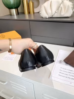 Tod's Loafers & Flat Shoes – Same Style as Liu Shishi's - Image 5