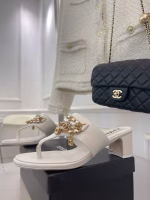 Chanel 2022 Pendant Pearl Chain Flip-Flop Sandals - Image 6