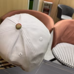 Burberry's 2025 British-style customized baseball cap is launched simultaneously on the official website. - Image 7