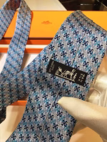 Hermès Men’s New Tie Collection – "Tri-Color Chain Pattern Tie" - Image 8