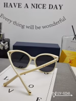 Louis Vuitton Polaroid Resin Lens Sunglasses - Image 6