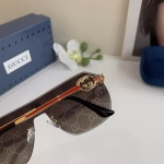 Gucci New Square-Frame Sunglasses - Image 9