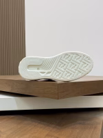 FENDI High-End Original Single Casual Sneakers - Image 7
