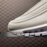 Nike full-length air cushion retro bullet running shoes - Image 3