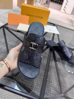 Top-tier purchasing agent: LV men's spring and summer slippers - Image 3