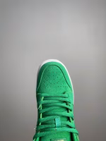 Nike Green and Gold Low-Top Casual Sneakers - Image 3